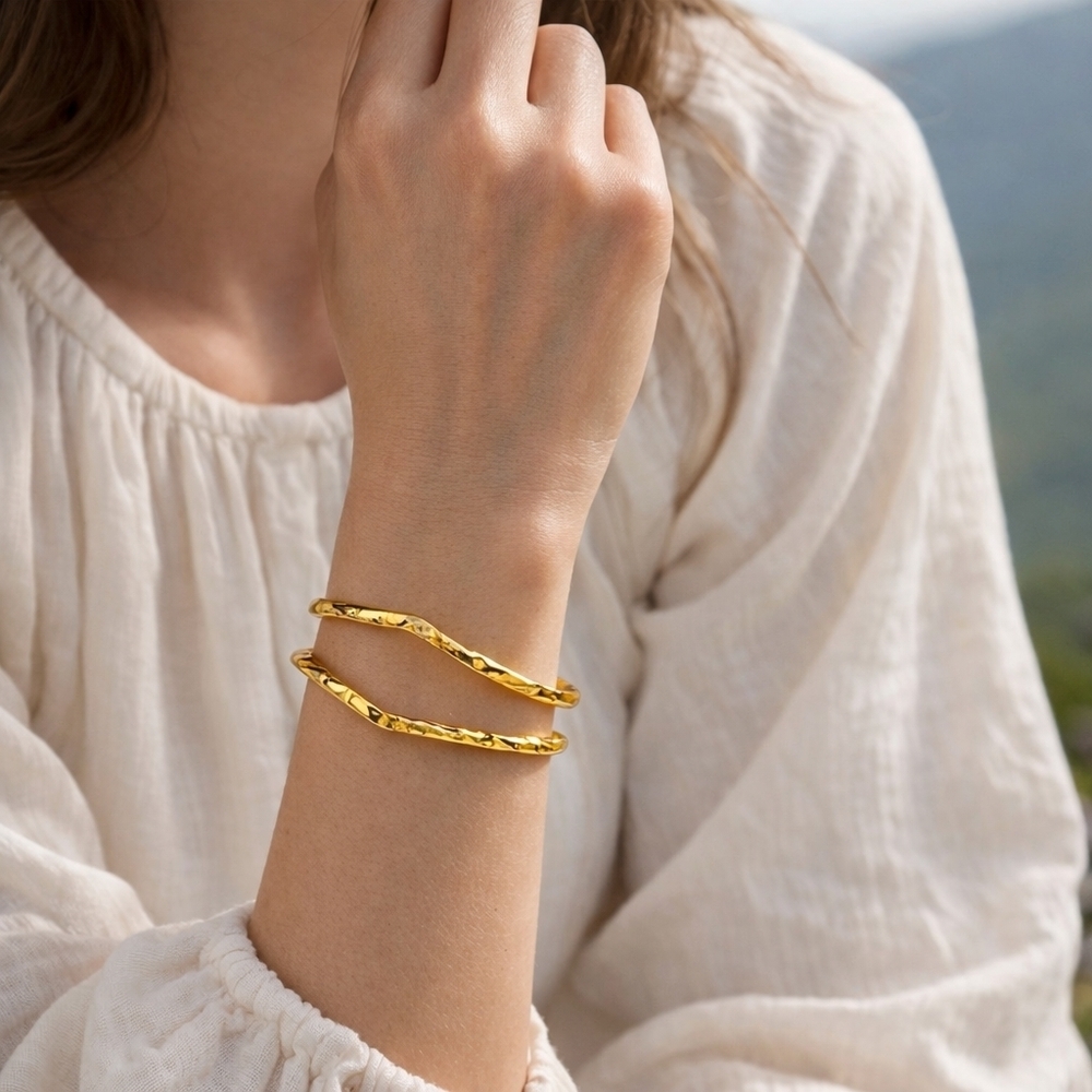 18K Gold Plated Hammered Cuff Bracelet Stainless Steel Adjustable Boho Minimal